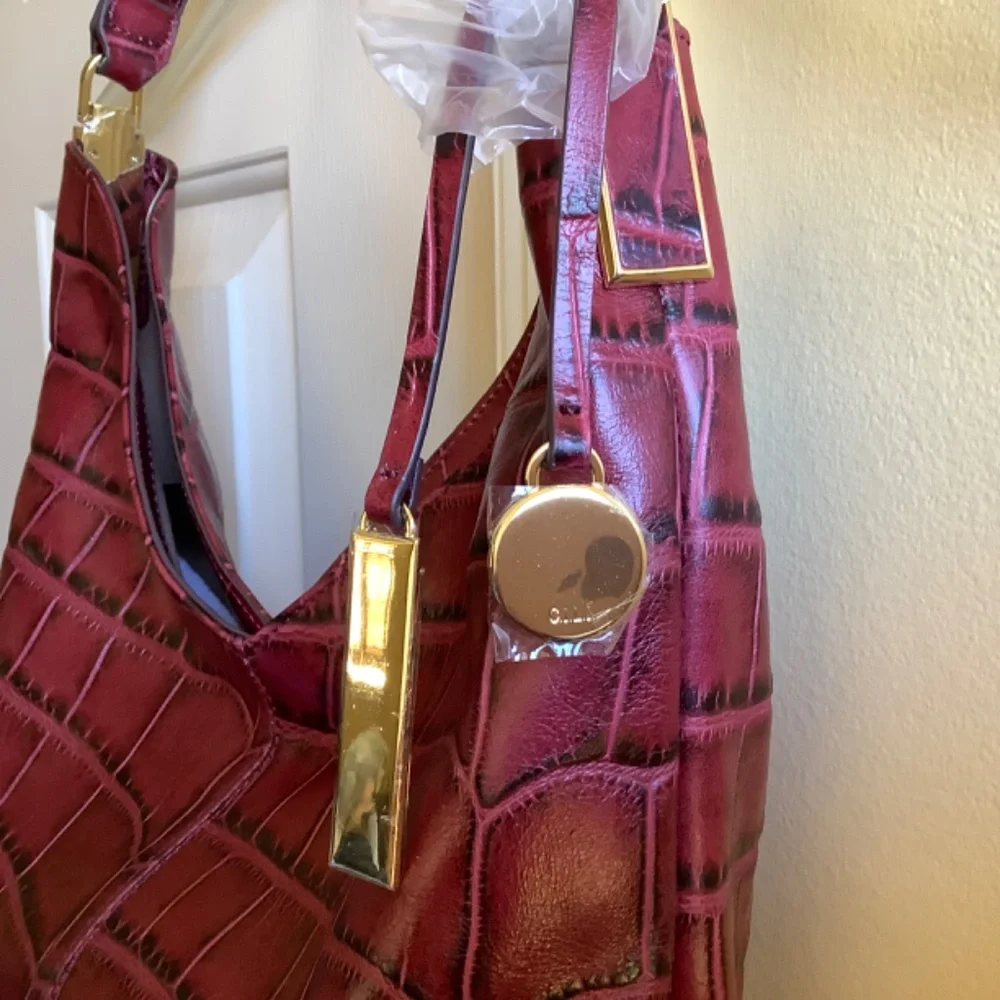 G.I.L.I. Leather Crocodile Embossed Hobo Bag Garnet SZ Large